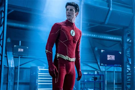 grant gustin ass|Hooray! ‘The Flash’ Star Grant Gustin Flashed His。